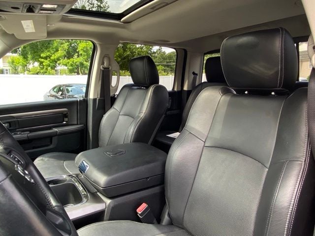 2017 RAM 1500 Night Crew Cab 4x4 6'4' Box