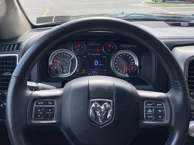 2017 RAM 1500 Night Crew Cab 4x4 6'4' Box