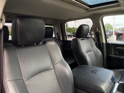 2017 RAM 1500 Night Crew Cab 4x4 6'4' Box