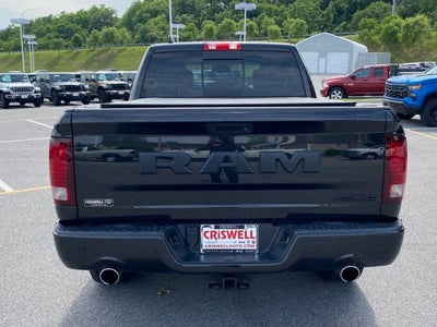 2017 RAM 1500 Night Crew Cab 4x4 6'4' Box