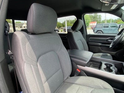 2022 RAM 1500 Big Horn Crew Cab 4x4 5'7' Box