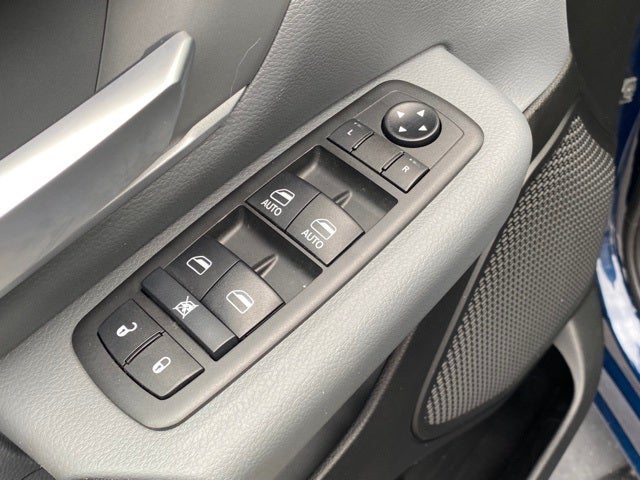 2021 RAM 1500 Big Horn Crew Cab 4x4 5'7' Box