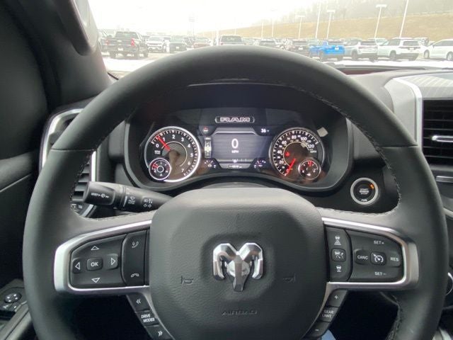 2025 RAM 1500 Big Horn Crew Cab 4x4 5'7' Box