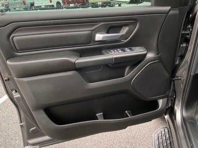 2025 RAM 1500 Tradesman Crew Cab 4x4 5'7' Box