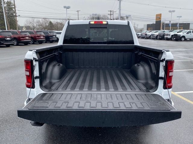 2025 RAM 1500 Tradesman Crew Cab 4x4 5'7' Box