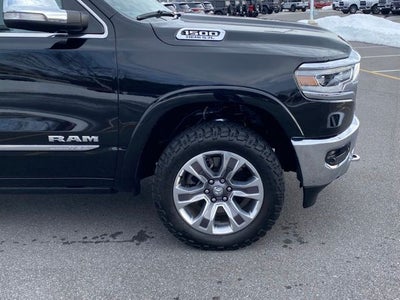 2022 RAM 1500 Limited Crew Cab 4x4 5'7' Box