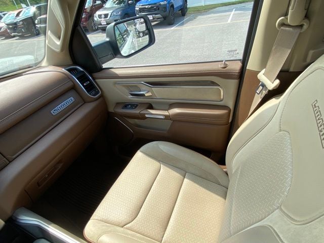 2020 RAM 1500 Laramie Crew Cab 4x4 5'7' Box