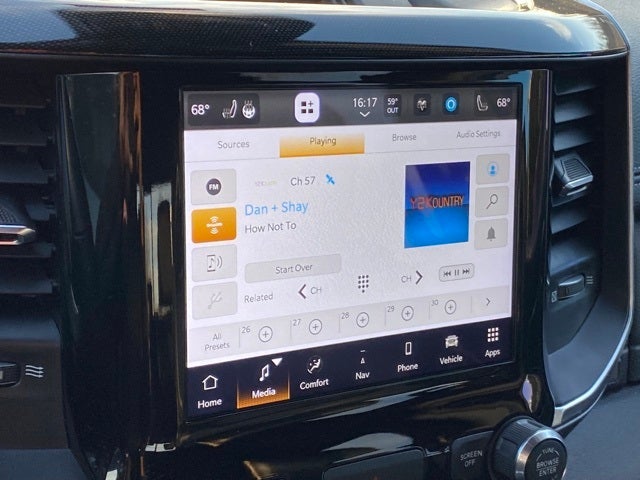 2022 RAM 1500 Laramie Crew Cab 4x4 5'7' Box