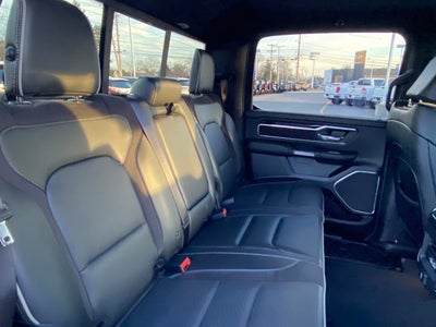 2022 RAM 1500 Laramie Crew Cab 4x4 5'7' Box