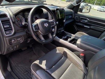 2023 RAM 1500 Laramie Crew Cab 4x4 5'7' Box