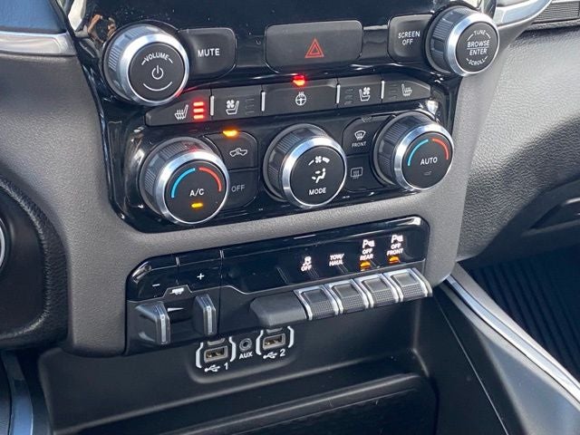 2022 RAM 1500 Laramie Crew Cab 4x4 5'7' Box