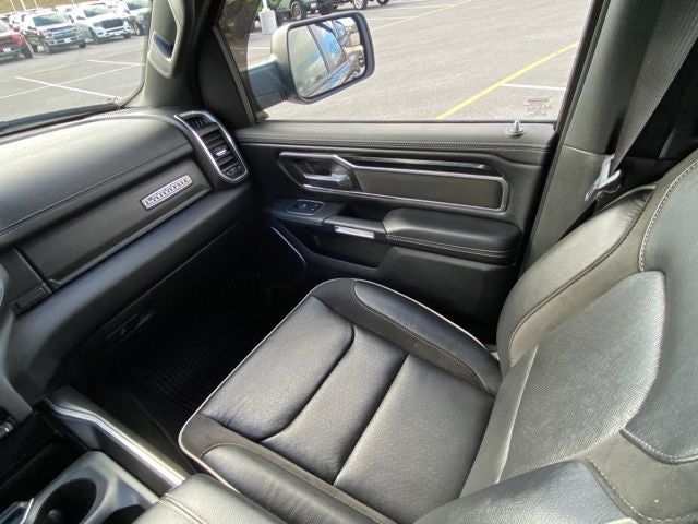 2022 RAM 1500 Laramie Crew Cab 4x4 5'7' Box