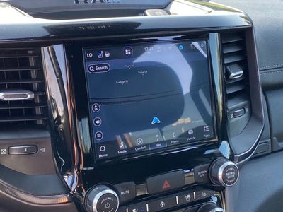 2022 RAM 1500 Laramie Crew Cab 4x4 5'7' Box