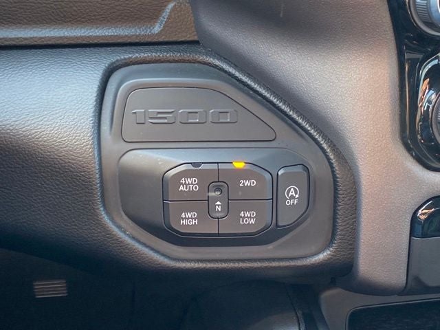2022 RAM 1500 Laramie Crew Cab 4x4 5'7' Box