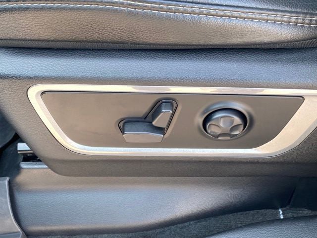 2022 RAM 1500 Laramie Crew Cab 4x4 5'7' Box