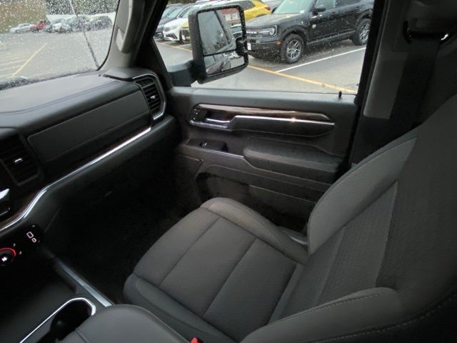 2024 Chevrolet Silverado 2500HD 4WD Crew Cab Long Bed LT