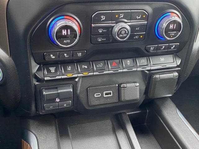 2023 Chevrolet Silverado 3500HD 4WD Crew Cab Long Bed High Country