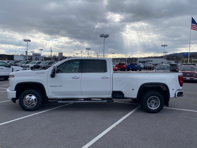 2023 Chevrolet Silverado 3500HD 4WD Crew Cab Long Bed High Country