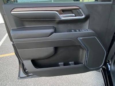 2023 Chevrolet Silverado 1500 4WD Crew Cab Short Bed LT with 2FL