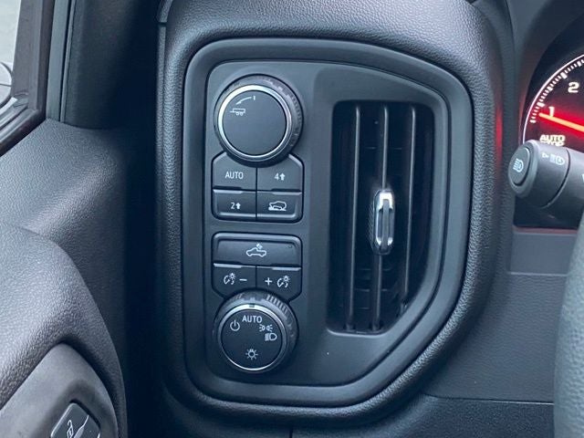 2025 Chevrolet Silverado 1500 4WD Crew Cab Short Bed Custom