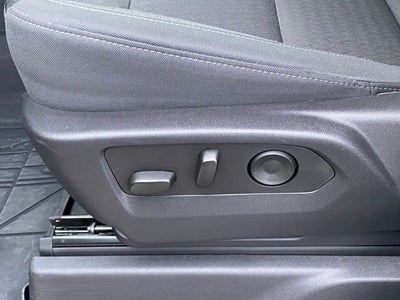 2025 Chevrolet Silverado 1500 4WD Crew Cab Short Bed Custom