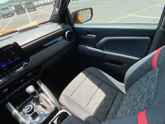 2025 Chevrolet Colorado 4WD Z71