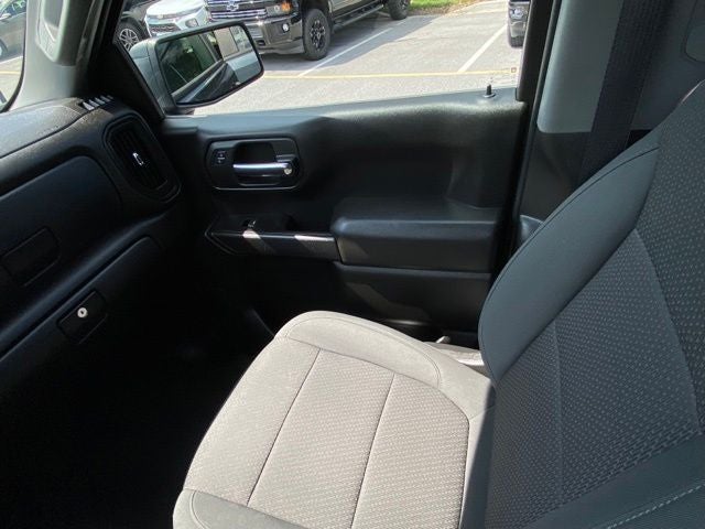 2021 Chevrolet Silverado 1500 4WD Crew Cab Standard Bed Custom Trail Boss