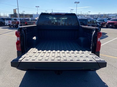 2024 Chevrolet Silverado 1500 4WD Double Cab Standard Bed Custom