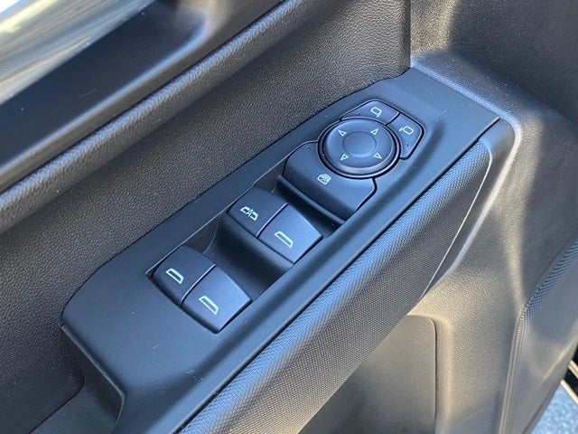 2024 Chevrolet Silverado 1500 4WD Double Cab Standard Bed Custom