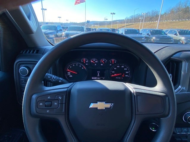 2024 Chevrolet Silverado 1500 4WD Double Cab Standard Bed Custom