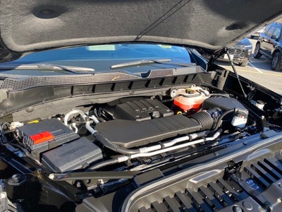 2024 Chevrolet Silverado 1500 4WD Double Cab Standard Bed Custom