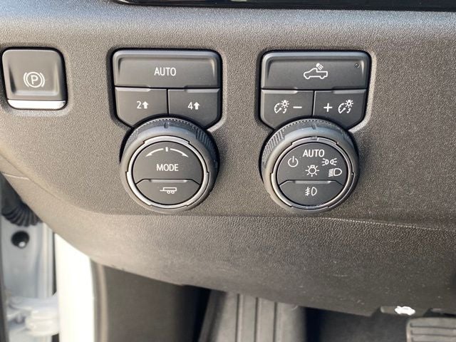 2025 Chevrolet Silverado 1500 4WD Crew Cab Short Bed RST