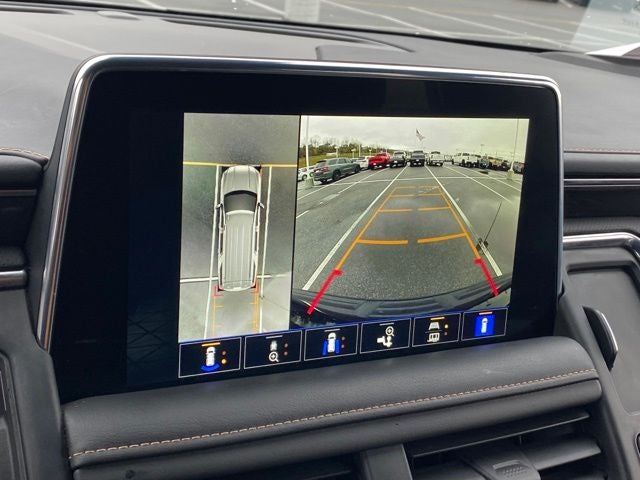 2023 GMC Yukon XL 4WD AT4