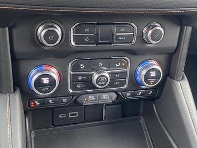 2023 GMC Yukon XL 4WD AT4