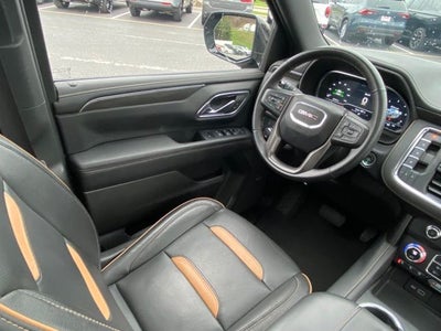 2023 GMC Yukon XL 4WD AT4