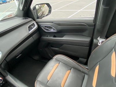 2023 GMC Yukon XL 4WD AT4