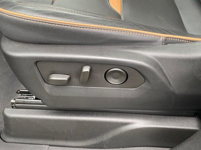 2023 GMC Yukon XL 4WD AT4