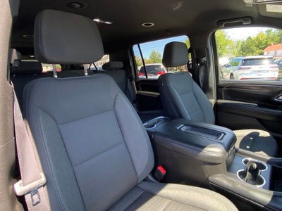 2023 Chevrolet Suburban 4WD LS