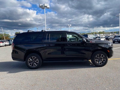 2023 Chevrolet Suburban 4WD Z71
