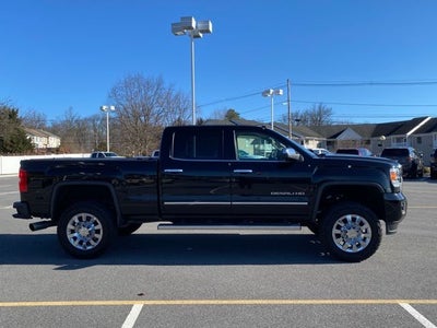 2017 GMC Sierra 2500HD Denali