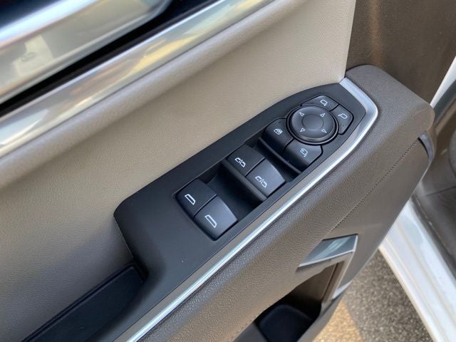 2025 GMC Sierra 1500 4WD Crew Cab Short Box SLT