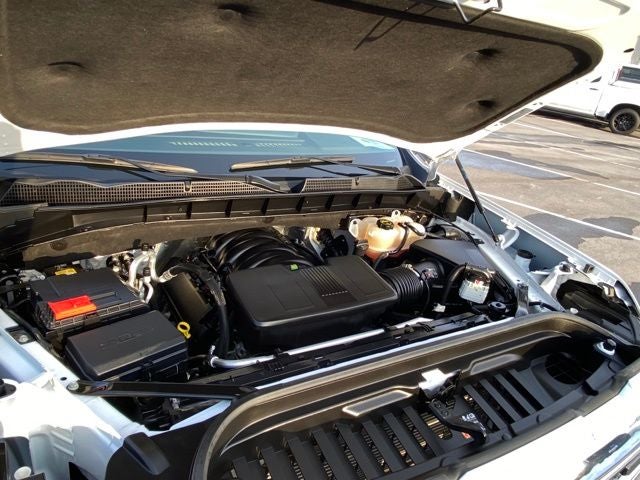 2025 GMC Sierra 1500 4WD Crew Cab Short Box SLT