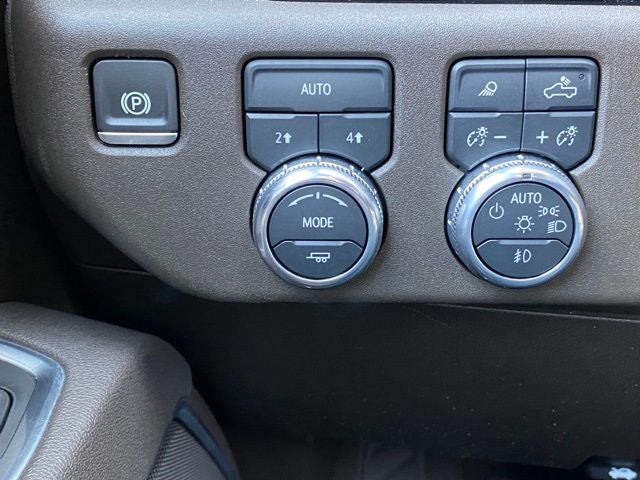 2025 GMC Sierra 1500 4WD Crew Cab Short Box SLT