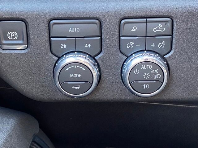 2026 GMC Sierra 1500 Crew Cab, Short Bed, SLT, 4WD