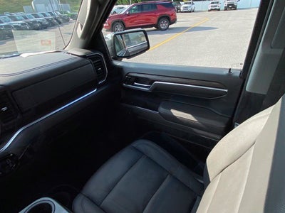2026 GMC Sierra 1500 Crew Cab, Short Bed, SLT, 4WD