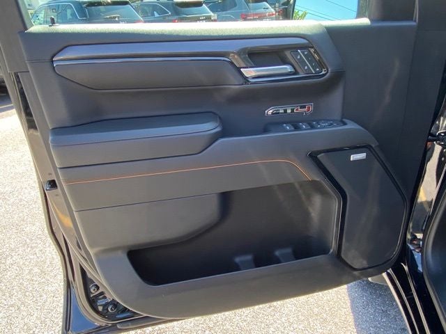 2023 GMC Sierra 1500 4WD Crew Cab Short Box AT4