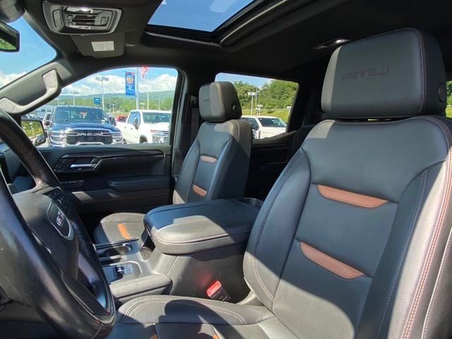 2023 GMC Sierra 1500 4WD Crew Cab Short Box AT4