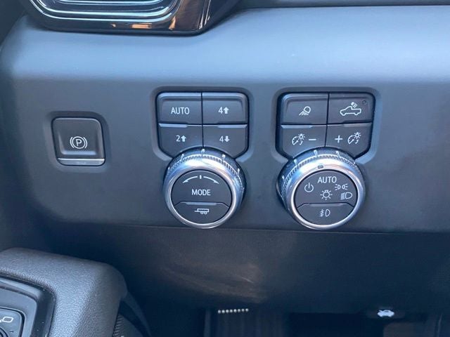 2023 GMC Sierra 1500 4WD Crew Cab Short Box AT4