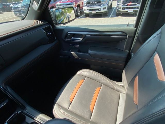 2023 GMC Sierra 1500 4WD Crew Cab Short Box AT4