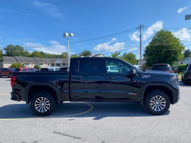 2023 GMC Sierra 1500 4WD Crew Cab Short Box AT4